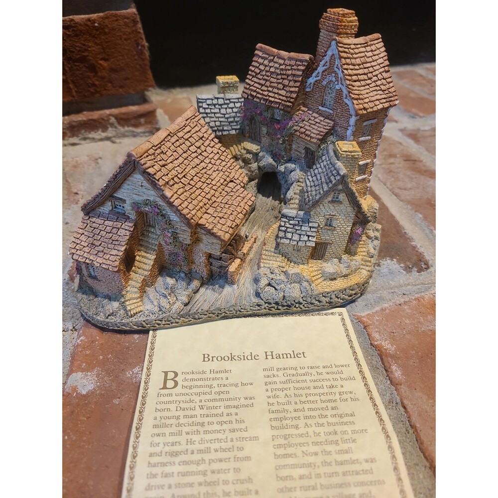 David Winter - Handmade in England - Brookside Hamlet - 1982